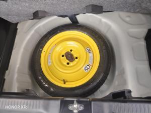 Suzuki Swift 1.2 GLX manual - Image 8