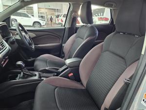 Toyota Starlet Cross 1.5 XS auto - Image 12