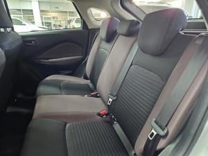 Toyota Starlet Cross 1.5 XS auto - Image 13