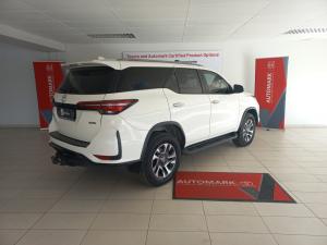 Toyota Fortuner 2.4GD-6 4x4 - Image 2