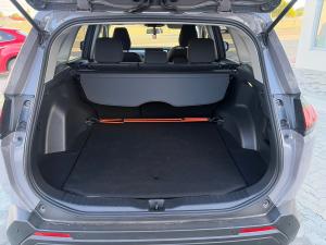 Toyota RAV4 2.5 HEV GX E-Four - Image 13