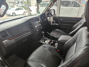 Mitsubishi Pajero 3-door 3.2DI-D GLS - Image 7