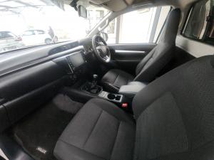 Toyota Hilux 2.4GD-6 single cab Raider manual - Image 7