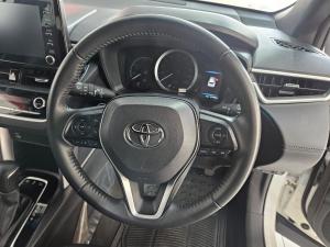 Toyota Corolla Cross 1.8 Hybrid XS - Image 8