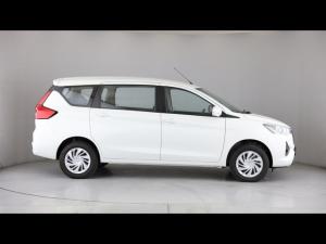 Toyota Rumion 1.5 SX manual - Image 3