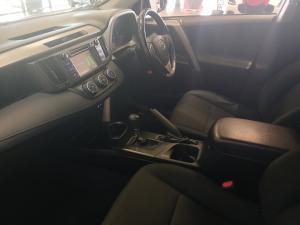 Toyota RAV4 2.0 GX auto - Image 7