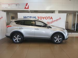 Toyota RAV4 2.0 GX auto - Image 3