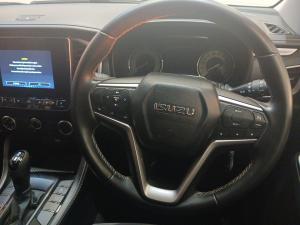 Isuzu mu-X 3.0TD LS 4x4 - Image 8
