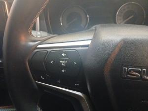 Isuzu mu-X 3.0TD LS 4x4 - Image 9