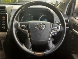 Toyota Prado VX-L 2.8GD automatic - Image 8