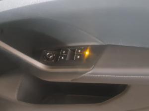 Volkswagen T-CROSS 1.0 TSI R-LINE DSG - Image 14