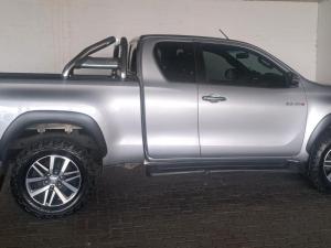 Toyota Hilux 2.8 GD-6 RB Raider 4X4 automaticE/CAB - Image 3