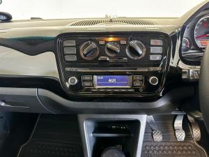 Volkswagen Move UP! 1.0 3-Door - Image 8