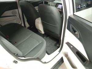 Mahindra XUV300 1.2T - Image 20