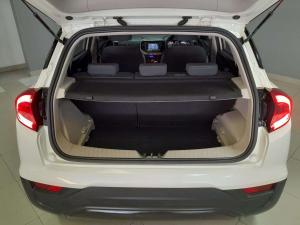 Mahindra XUV300 1.2T - Image 5