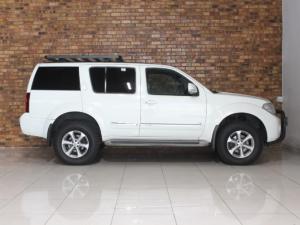 Nissan Pathfinder 3.0dCi V6 LE - Image 12