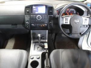 Nissan Pathfinder 3.0dCi V6 LE - Image 8