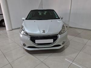 Peugeot 208 5-door 1.6HDi Active - Image 4