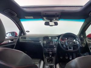 Volkswagen Golf GTI - Image 10