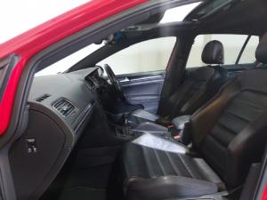 Volkswagen Golf GTI - Image 12