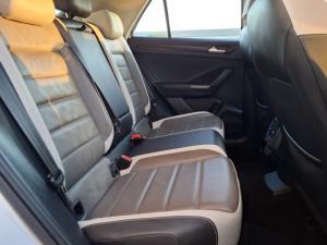 Volkswagen T-Roc 2.0TSI 140kW 4Motion Design - Image 10