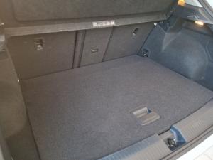 Volkswagen T-Roc 2.0TSI 140kW 4Motion Design - Image 12
