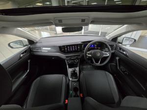 Volkswagen Polo hatch 1.0TSI Life manual - Image 10