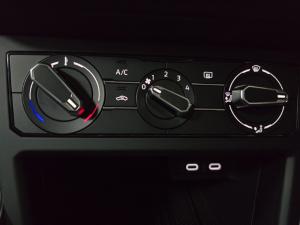 Volkswagen Polo hatch 1.0TSI Life manual - Image 11