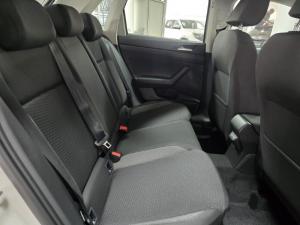 Volkswagen Polo hatch 1.0TSI Life manual - Image 4