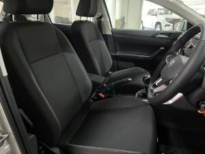 Volkswagen Polo hatch 1.0TSI Life manual - Image 9