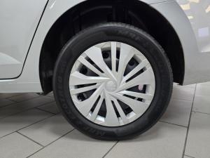 Volkswagen Polo sedan 1.6 auto - Image 10