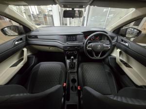Volkswagen Polo sedan 1.6 auto - Image 19
