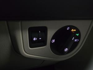 Volkswagen Polo sedan 1.6 auto - Image 37