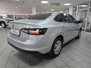 Volkswagen Polo sedan 1.6 auto - Image 6
