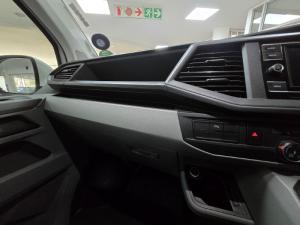 Volkswagen Transporter 2.0TDI Kombi SWB Trendline auto - Image 12