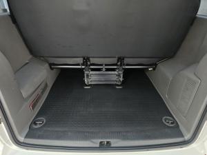 Volkswagen Transporter 2.0TDI Kombi SWB Trendline auto - Image 5