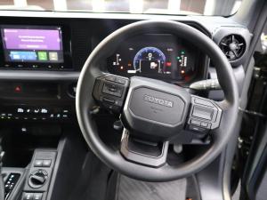 Toyota Land Cruiser FJ 2.7 4x4 GX - Image 26