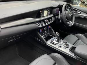 Alfa Romeo Stelvio 2.0T Veloce Q4 - Image 18