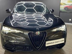 Alfa Romeo Stelvio 2.0T Veloce Q4 - Image 2