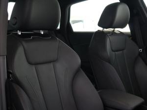 Audi A4 40TFSI S line - Image 17