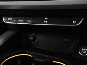 Audi A4 40TFSI S line - Image 27