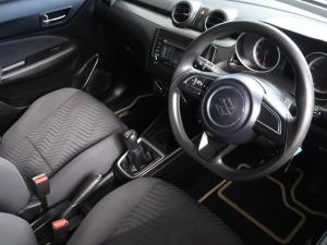 Suzuki Swift 1.2 GL manual - Image 12