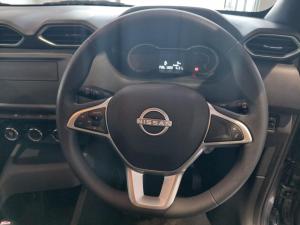 Nissan Magnite 1.0 Visia auto - Image 5