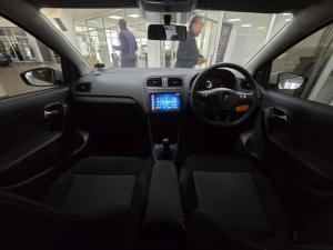 Volkswagen Polo Vivo hatch 1.4 Life - Image 10