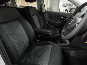 Volkswagen Polo Vivo hatch 1.4 Life - Image 14