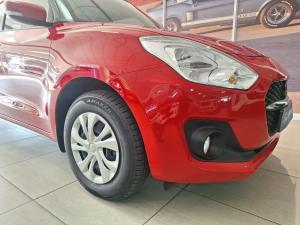 Suzuki Swift 1.2 GL auto - Image 2