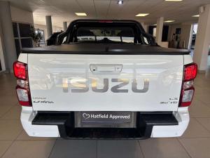Isuzu D-Max 3.0TD double cab LS 4x4 auto - Image 8