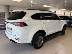 Isuzu mu-X 1.9TD LS - Image 7