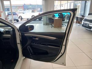 Suzuki Ciaz 1.5 GL - Image 15
