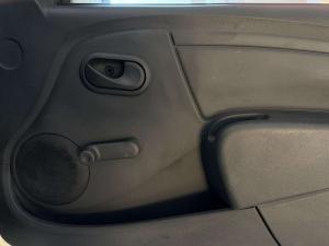 Nissan NP200 1.6 Safety PackS/C - Image 19